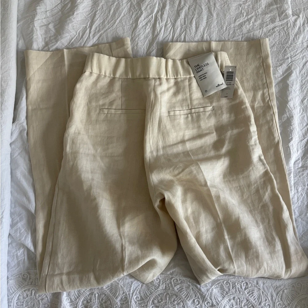 (NWT) Wilfred - Aritzia -The Limitless Pant in Linen - Color: Birch - Picture 15 of 16